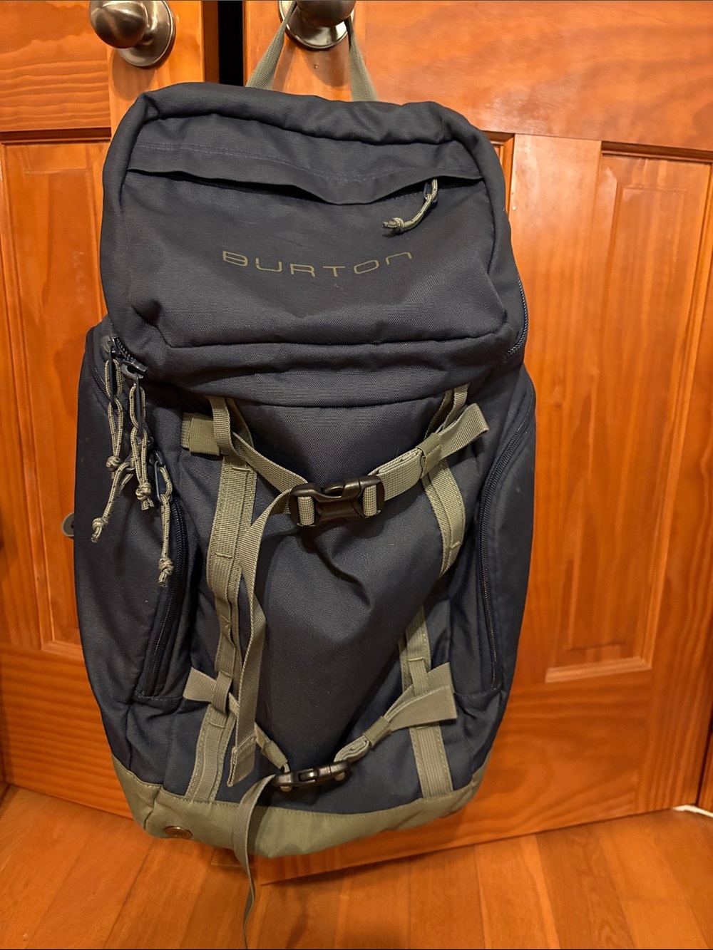 Burton Navy and Olive Green snowboard boot bag/gig Backpack